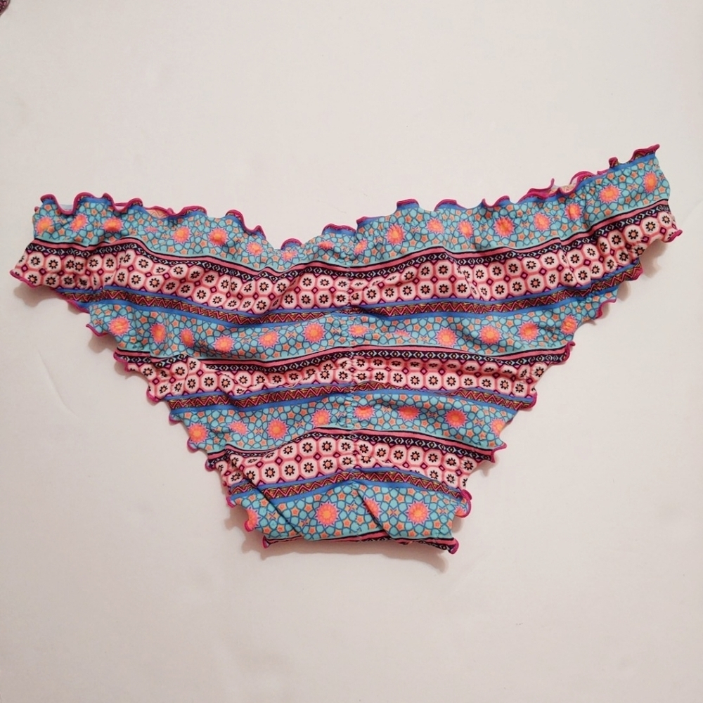 Shade & Shore Pattern Ruffle Cinched Bikini Bottom - Picture 2 of 2